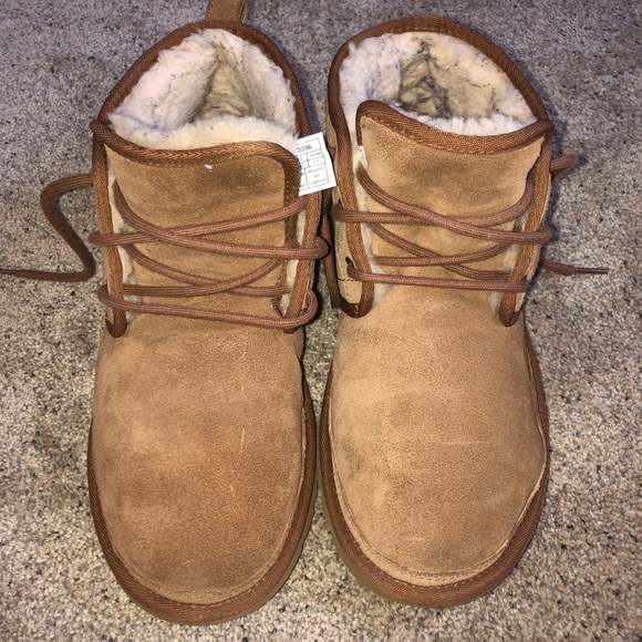 UGG Mens Boots - Picture 3 of 6